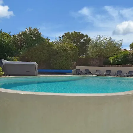 Pretty With Pool In Morieres-les-avignon * Montbrun-des-Corbieres